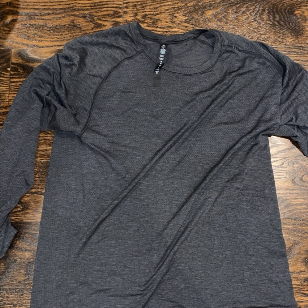 Lululemon Long sleeve athletic tee